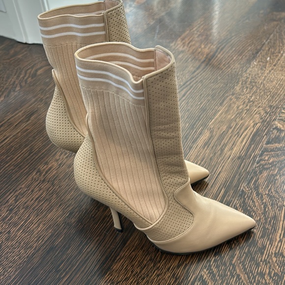 Fendi boots - Picture 3 of 3